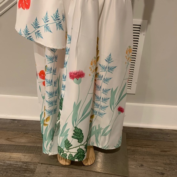 Floral Maxi Dress - Picture 9 of 11